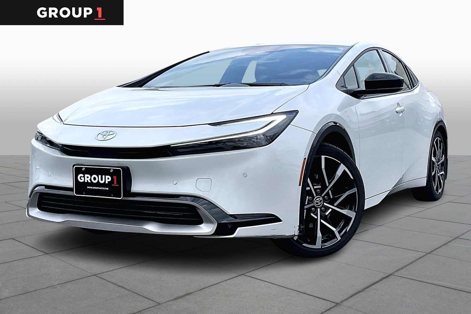 2024 Toyota Prius Prime XSE's photo