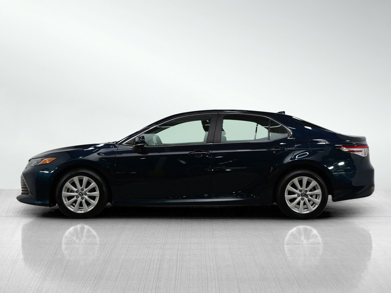 Used 2019 Toyota Camry LE with VIN 4T1B11HK0KU694875 for sale in Bloomington, Minnesota