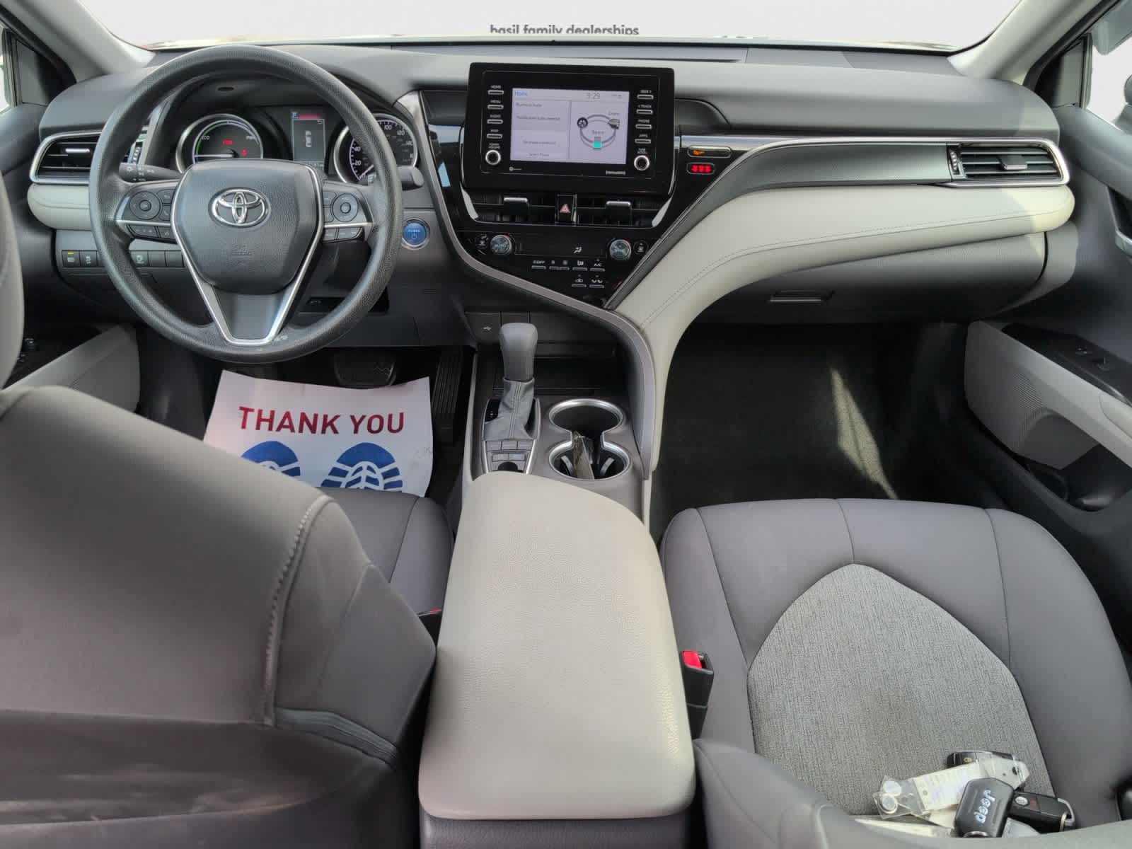 2022 Toyota Camry Hybrid LE SE photo 10