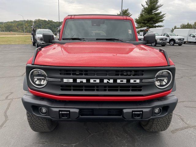 2024 Ford Bronco Black Diamond photo 9
