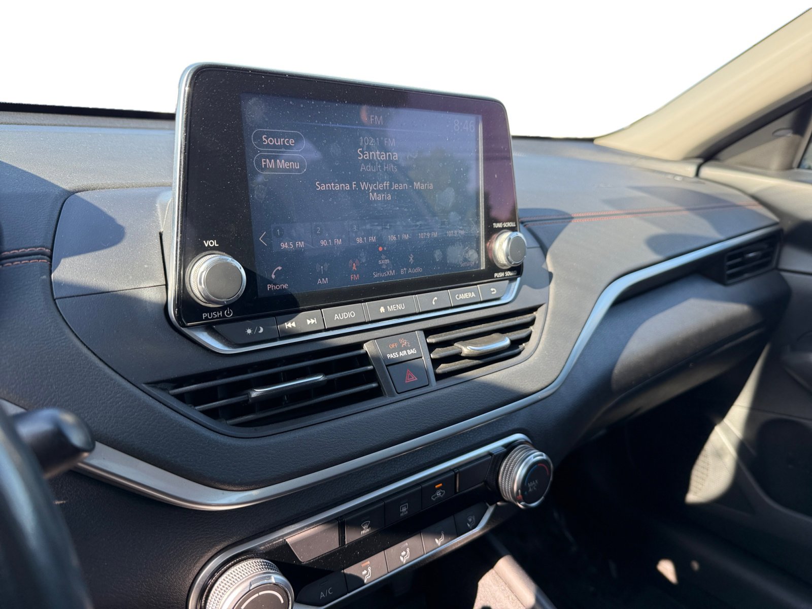 2022 Nissan Altima 2.5 SR photo 12