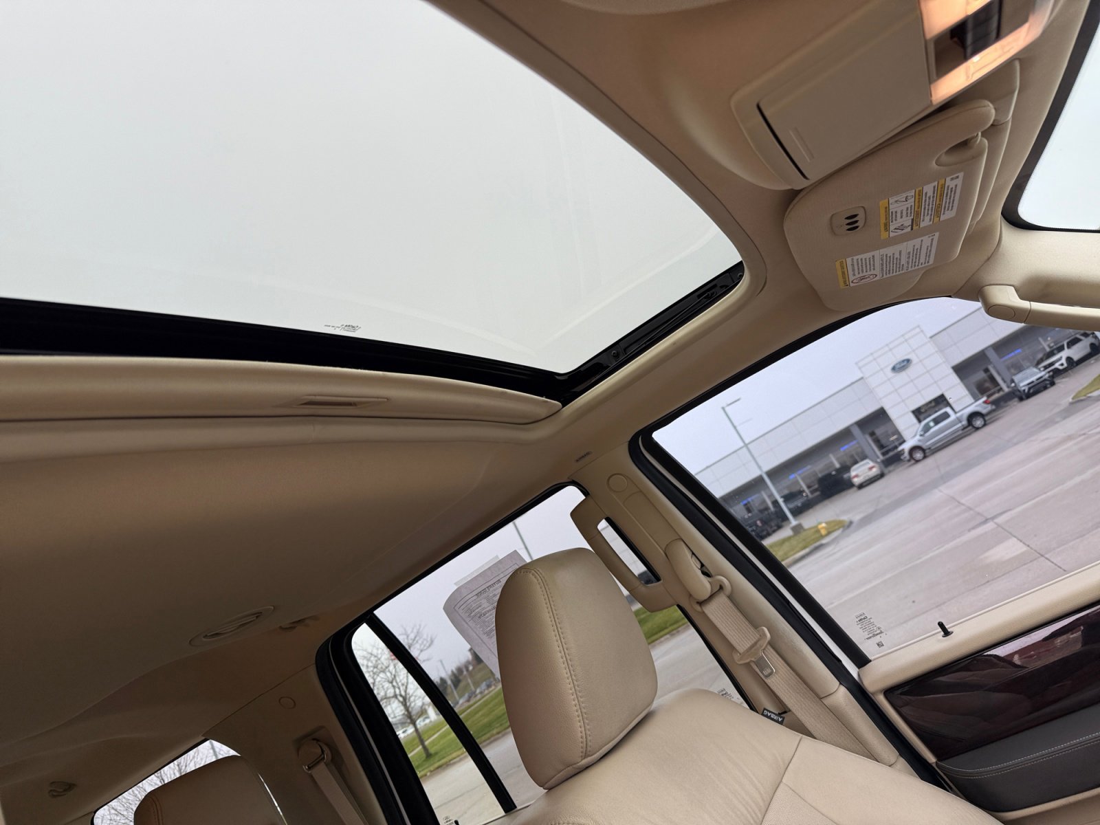 2015 Lincoln Navigator Base photo 4