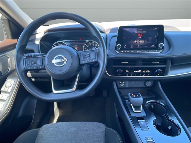 2023 Nissan Rogue SV photo 30