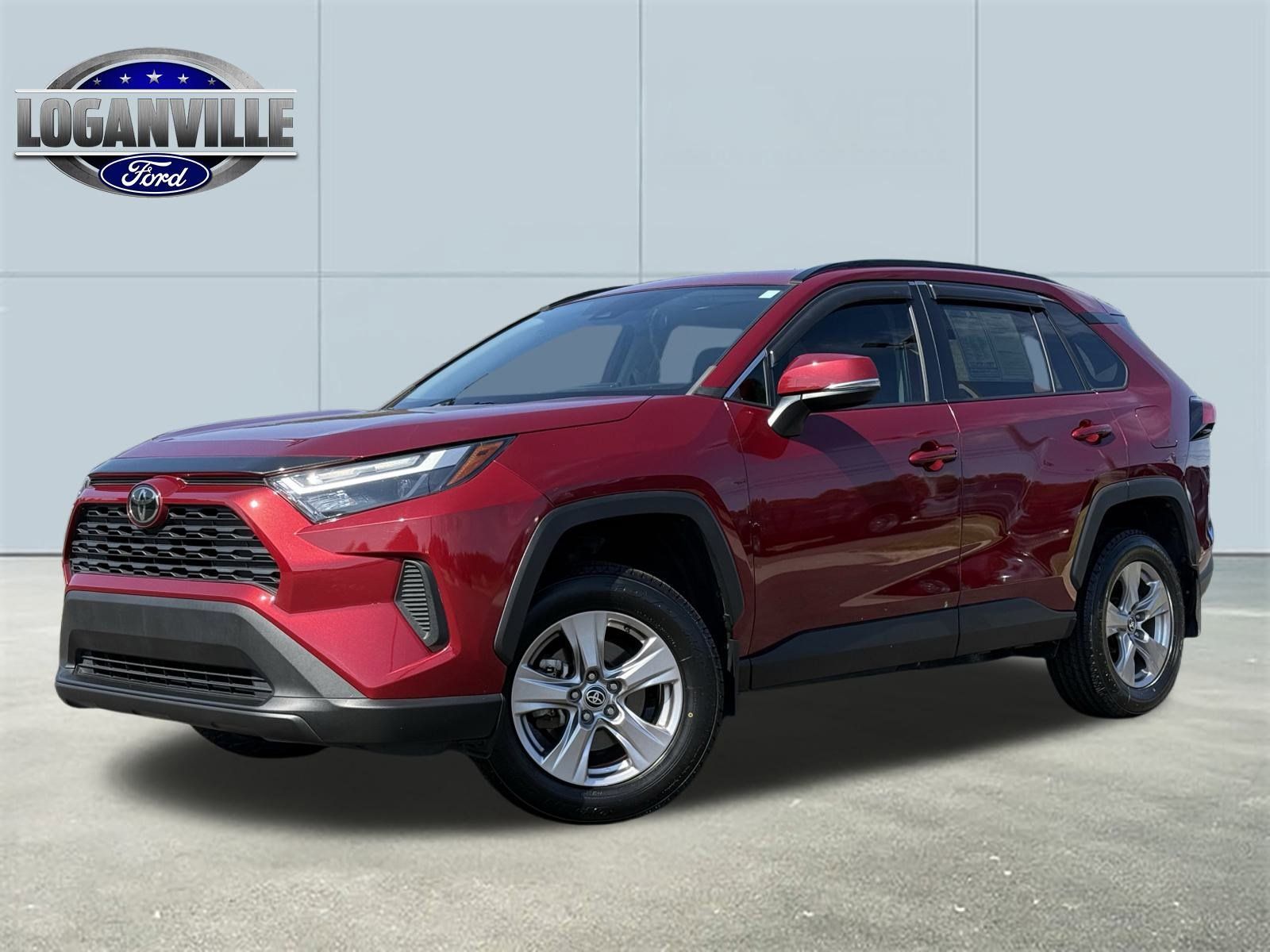 2022 Toyota RAV4 XLE's photo