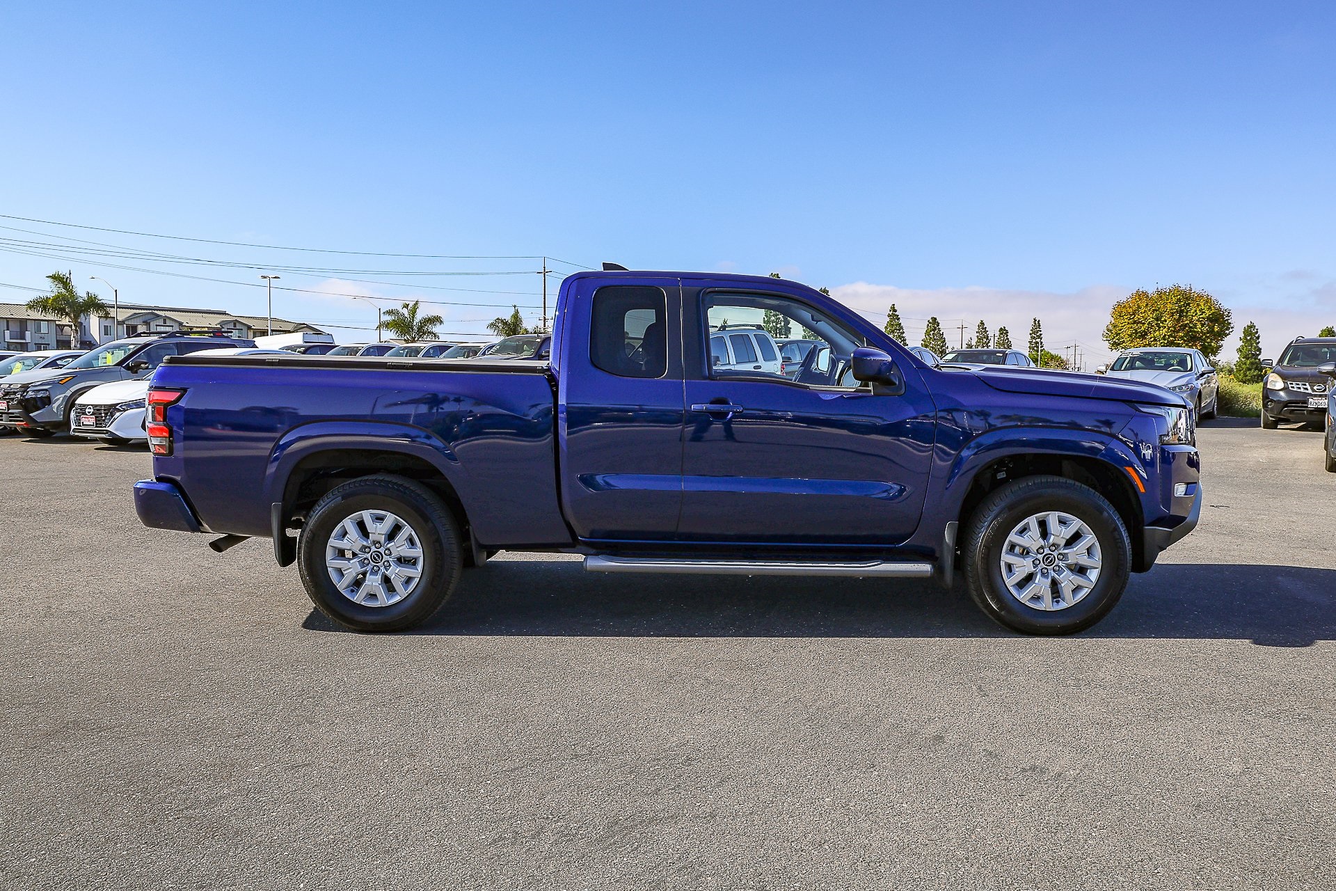 2023 Nissan Frontier King Cab SV photo 3