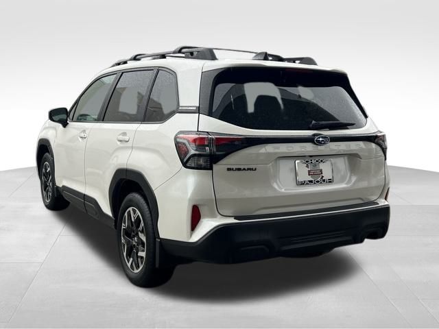 2025 Subaru Forester Premium photo 3