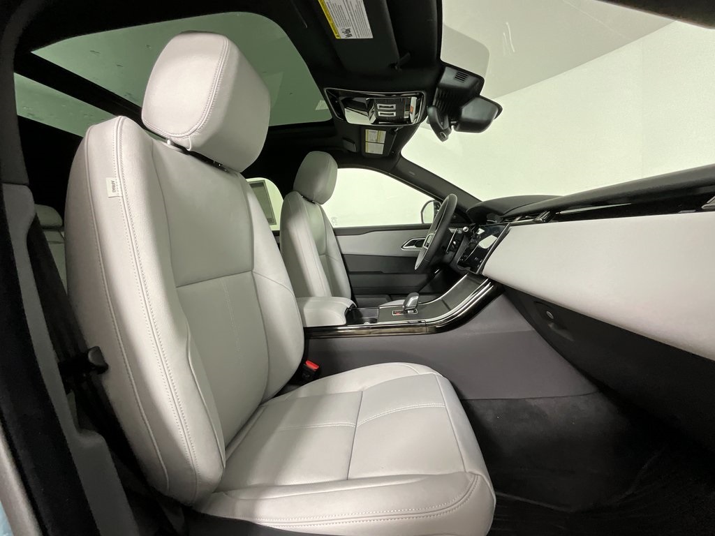 2026 Land Rover Range Rover Velar S photo 3