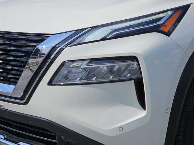 2023 Nissan Rogue Platinum photo 4