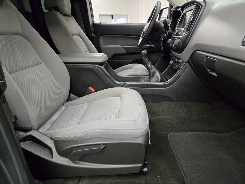 2017 Chevrolet Colorado Work Truck photo 10