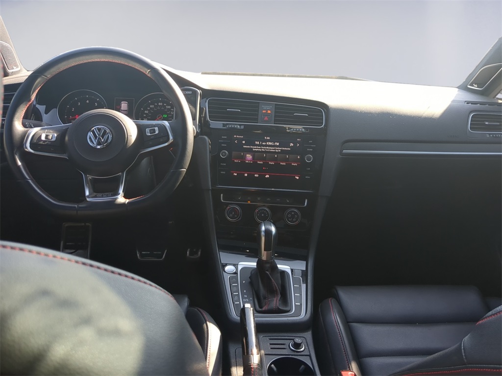 2019 Volkswagen Golf GTI SE photo 12
