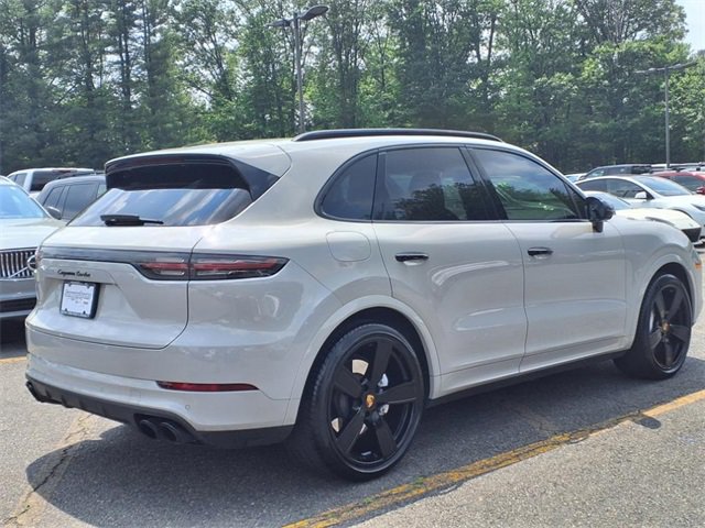 2020 Porsche Cayenne Turbo photo 6