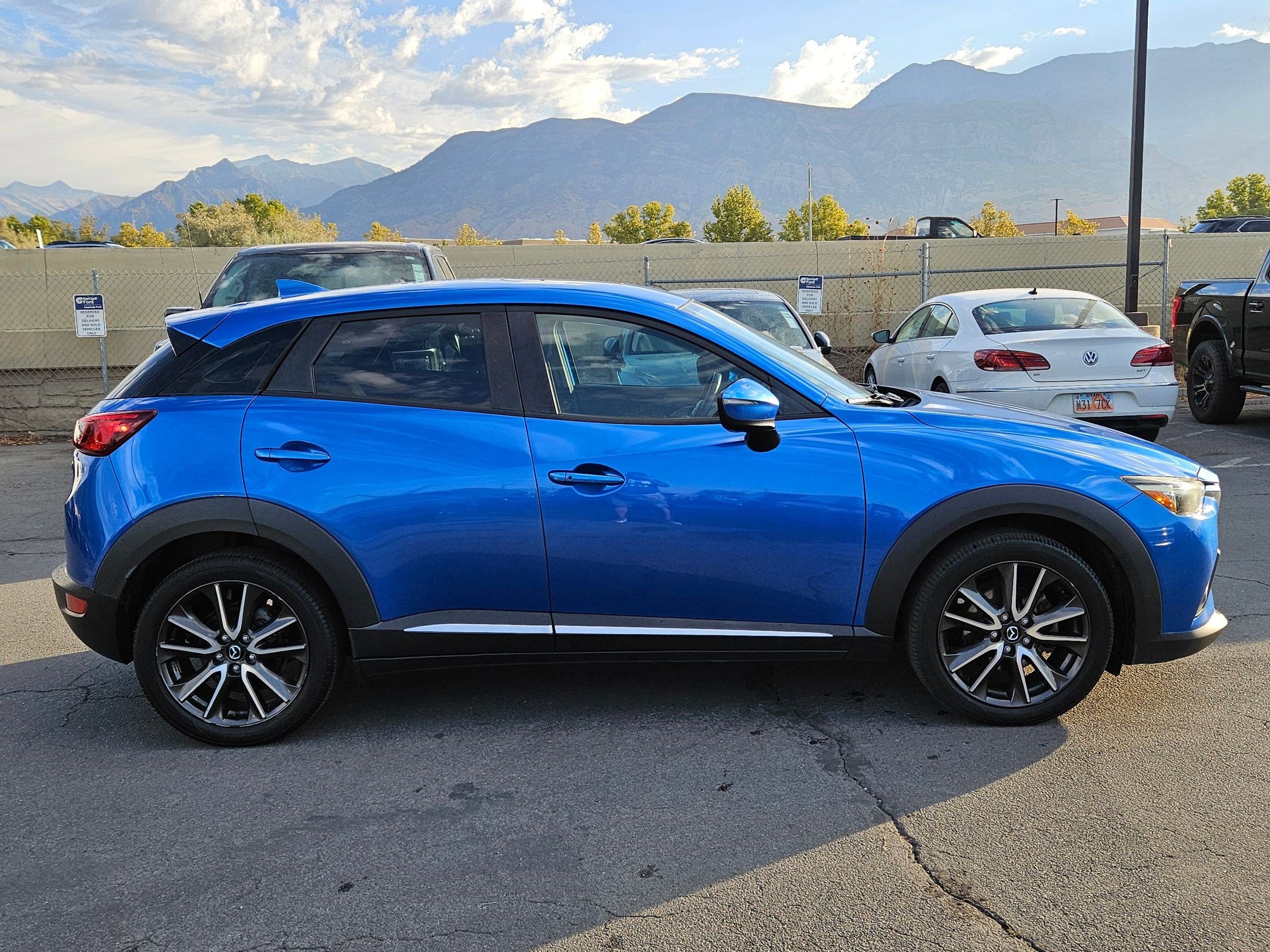 2017 Mazda CX-3 Grand Touring photo 2