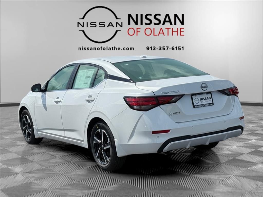 2025 Nissan Sentra SV photo 3