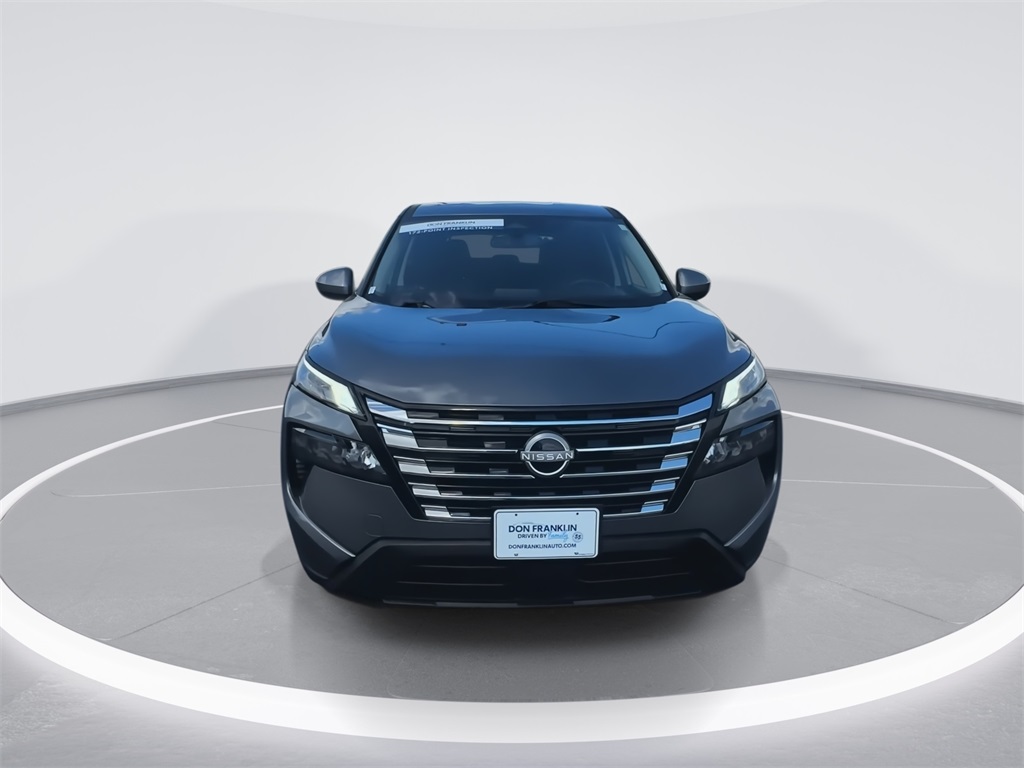 2025 Nissan Rogue SV photo 3