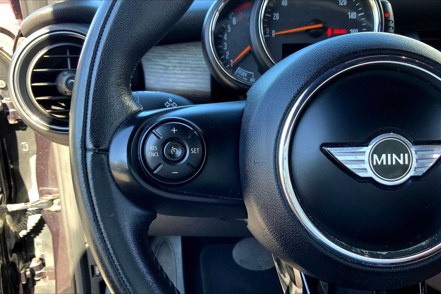 2016 Mini Cooper Hardtop 4 Door S photo 21