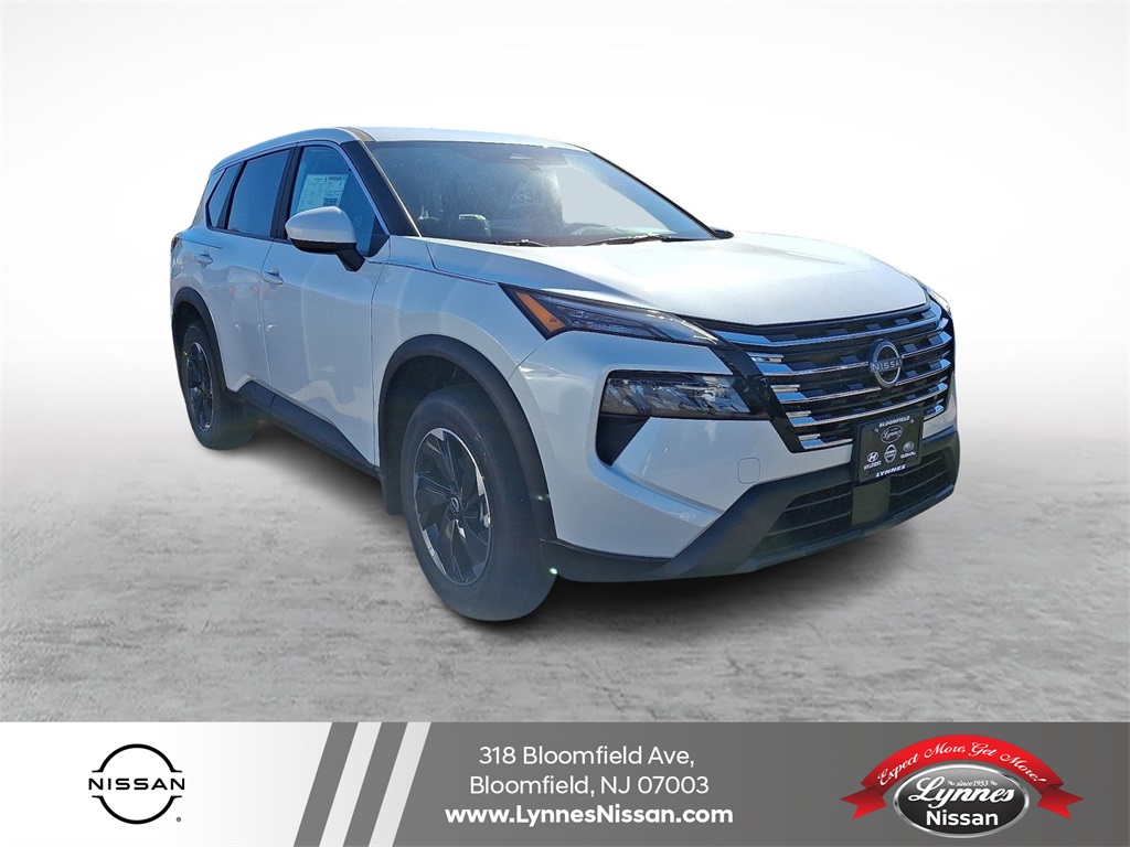 2026 Nissan Rogue SV's photo