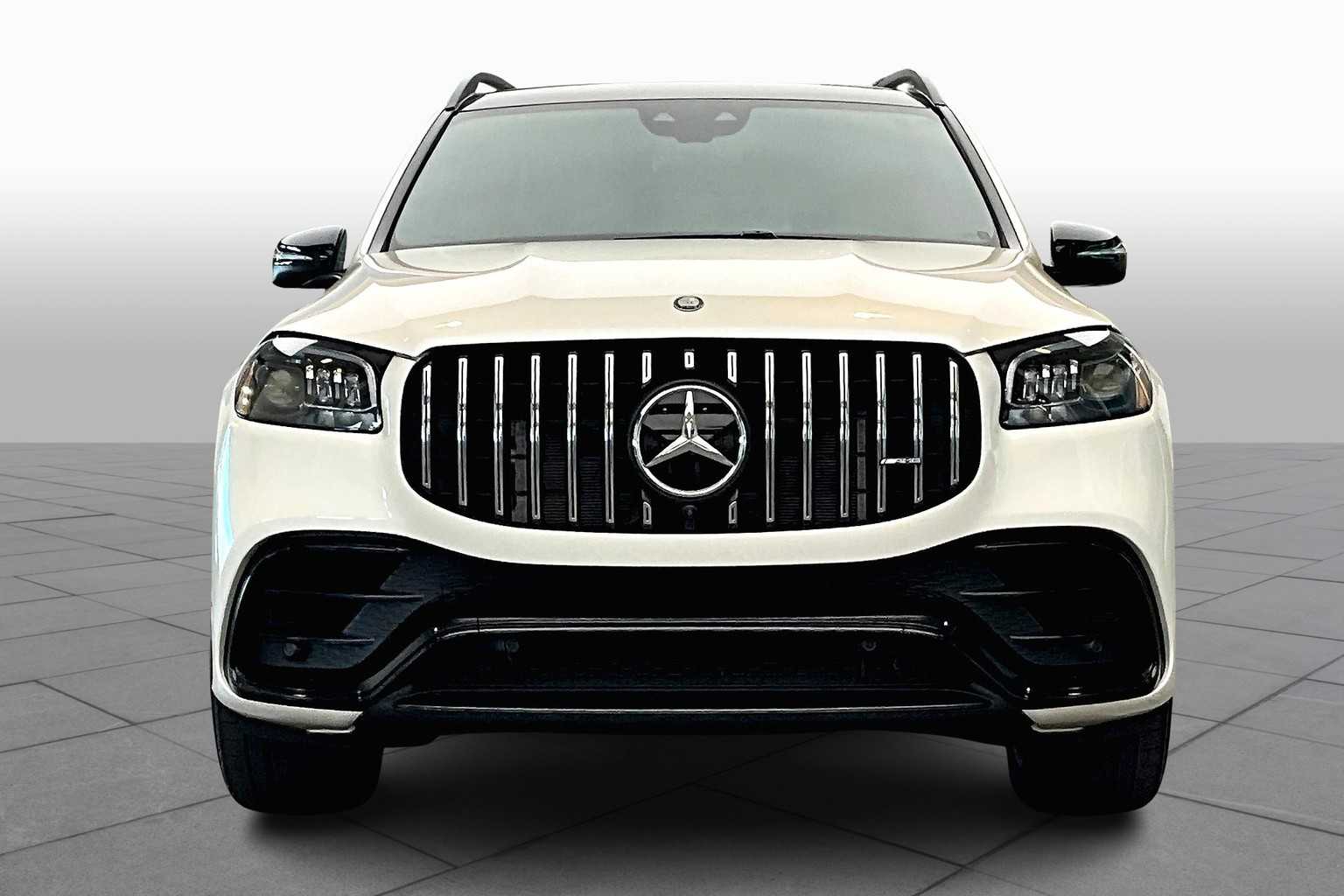 2024 Mercedes Benz GLS AMG 63 4MATIC photo 3