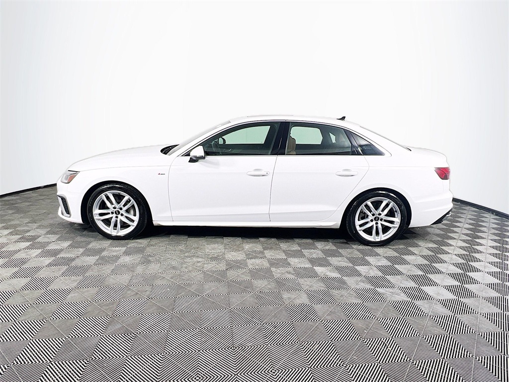 2023 Audi A4 45 S line Premium Plus photo 5