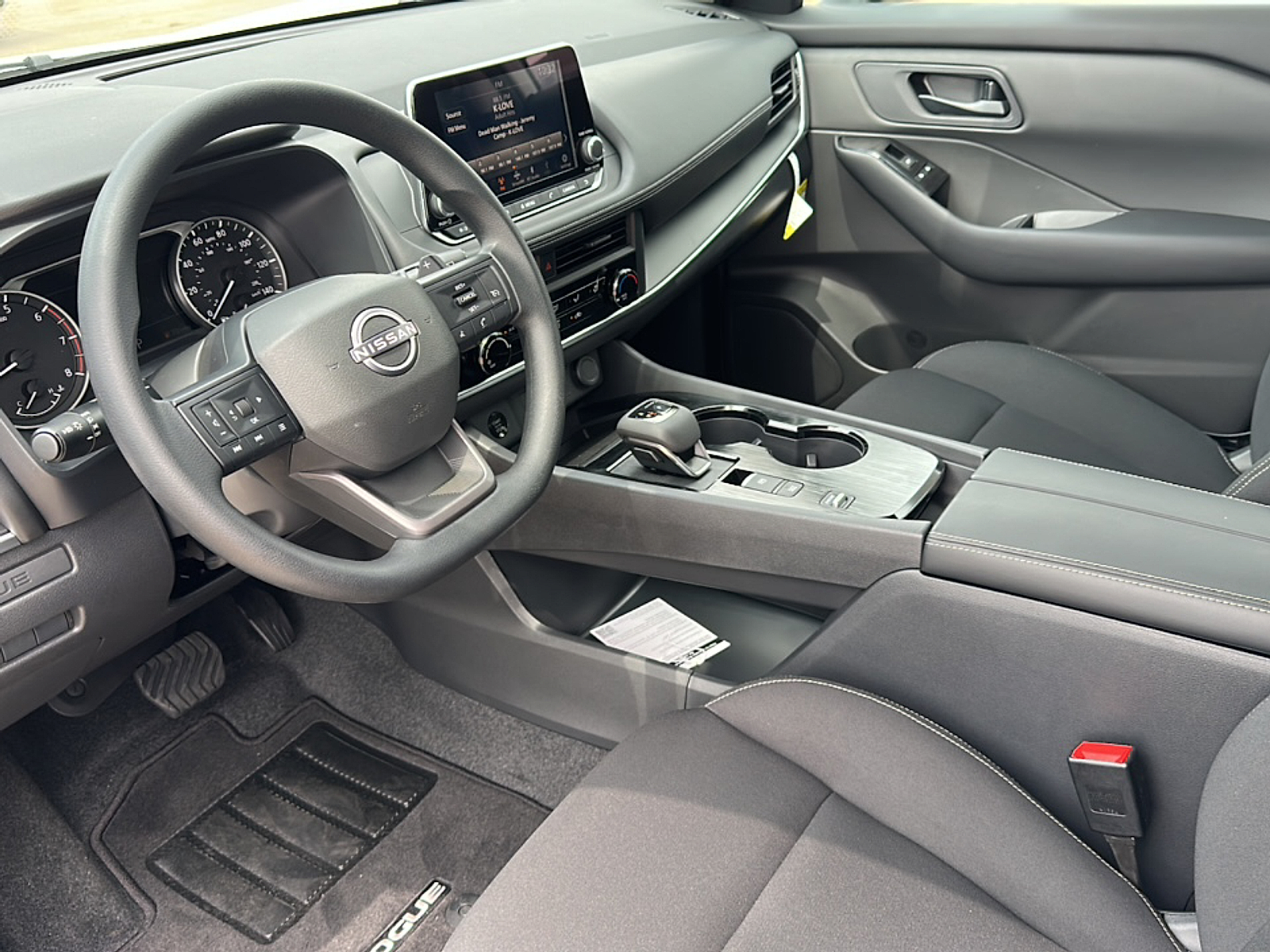 2026 Nissan Rogue S photo 2