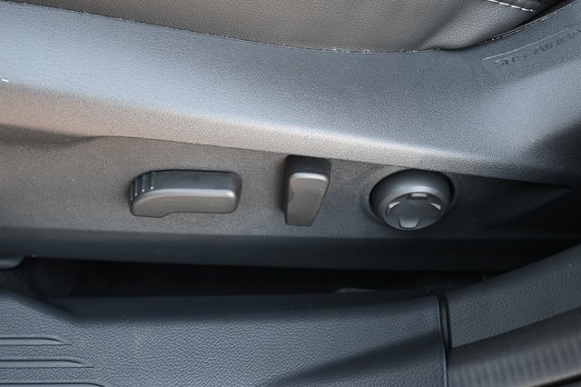 2025 Subaru Outback Limited photo 18