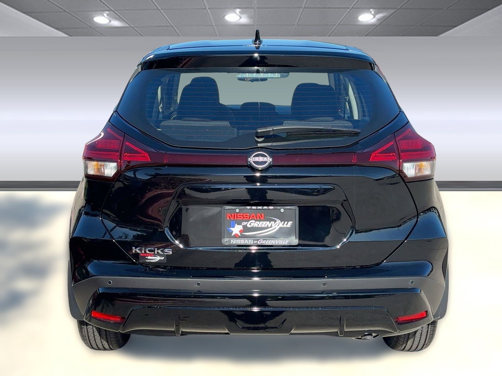 2025 Nissan Kicks Play S photo 10
