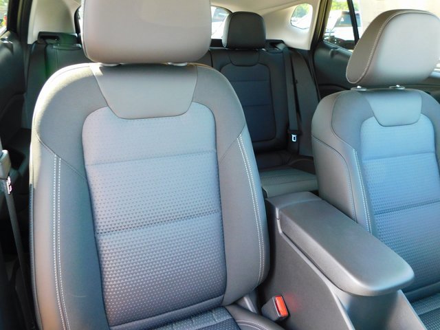 2025 Chevrolet Trax LT photo 18