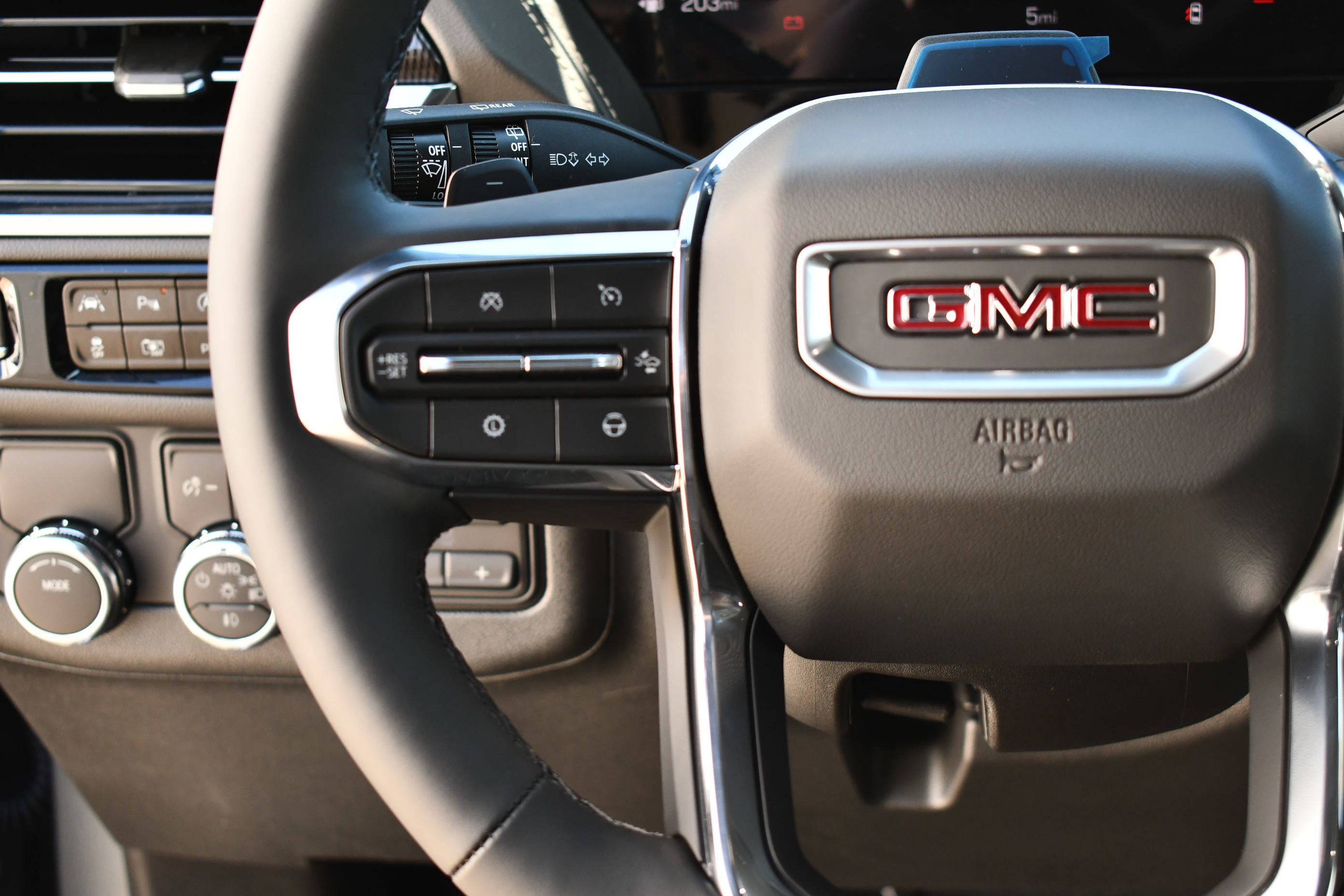 2025 Gmc Yukon photo 17