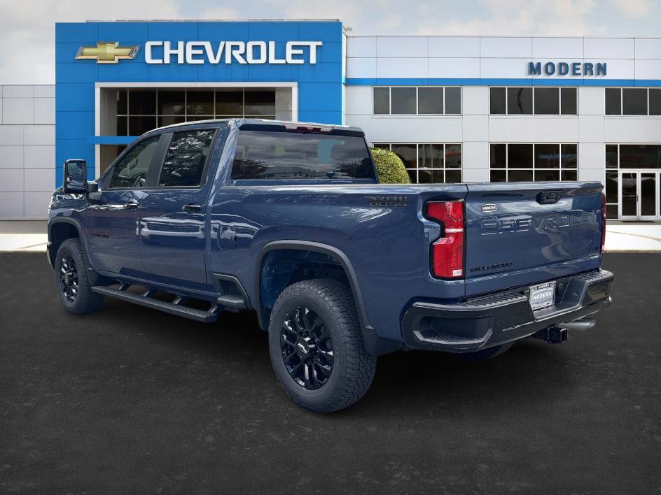 2026 Chevrolet Silverado 2500HD LT photo 3