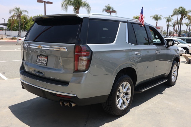 2023 Chevrolet Tahoe Premier photo 2