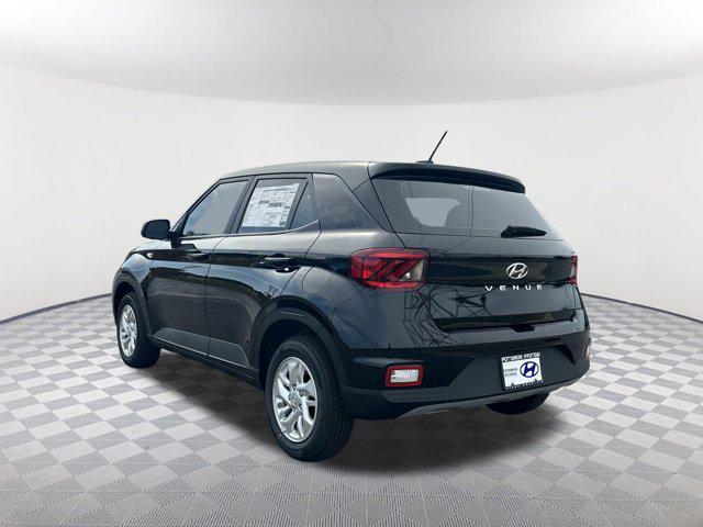 2025 Hyundai Venue SE photo 6