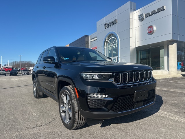 2023 Jeep Grand Cherokee Limited's photo
