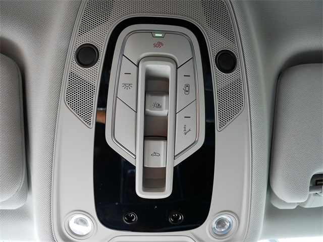 2024 Audi Q7 45 Premium Plus photo 32