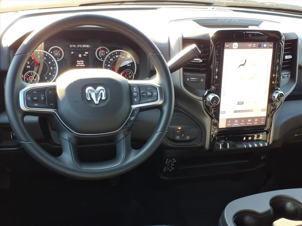 2026 Ram 2500 Tradesman photo 4