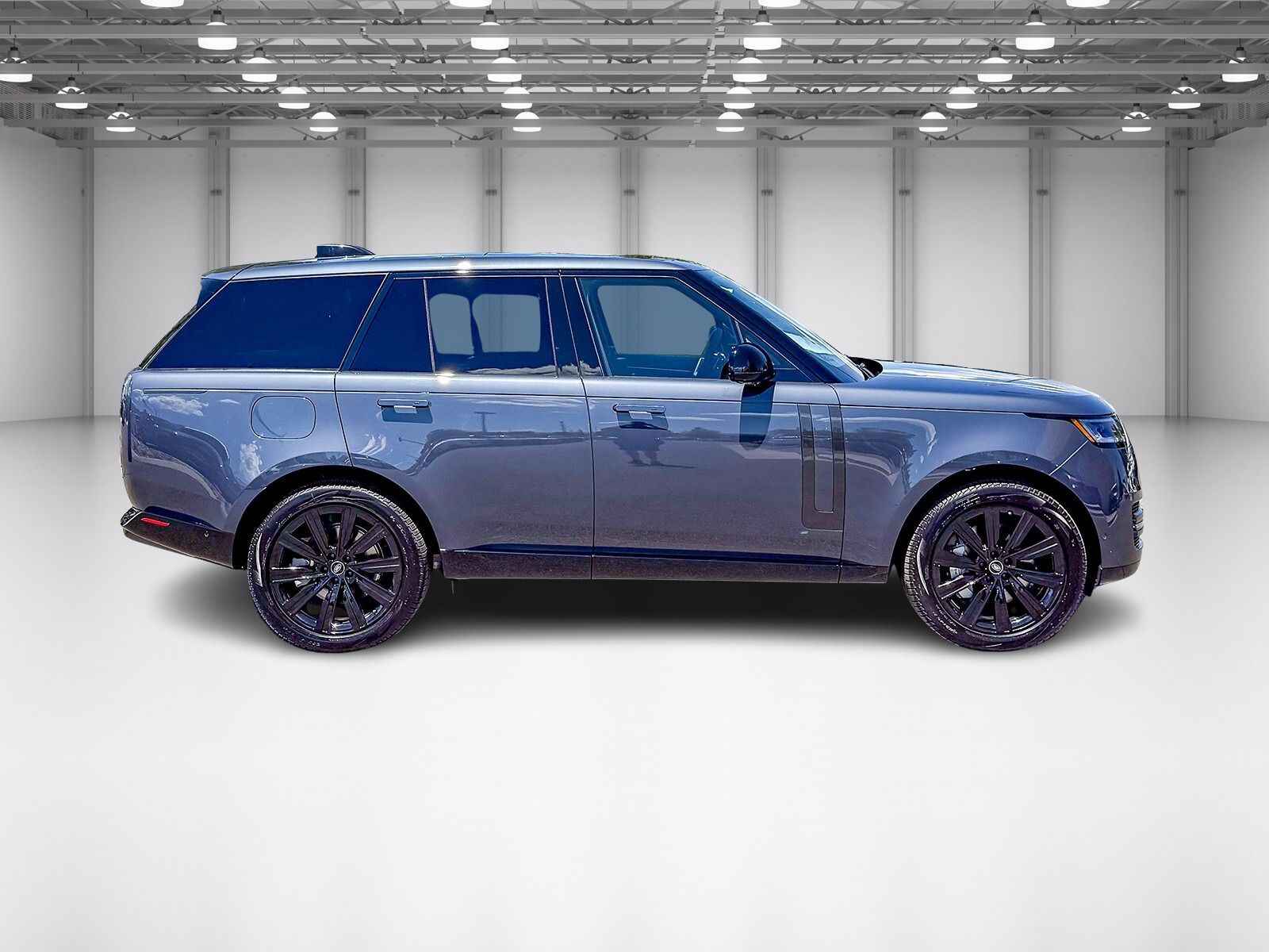 2025 Land Rover Range Rover SE photo 6