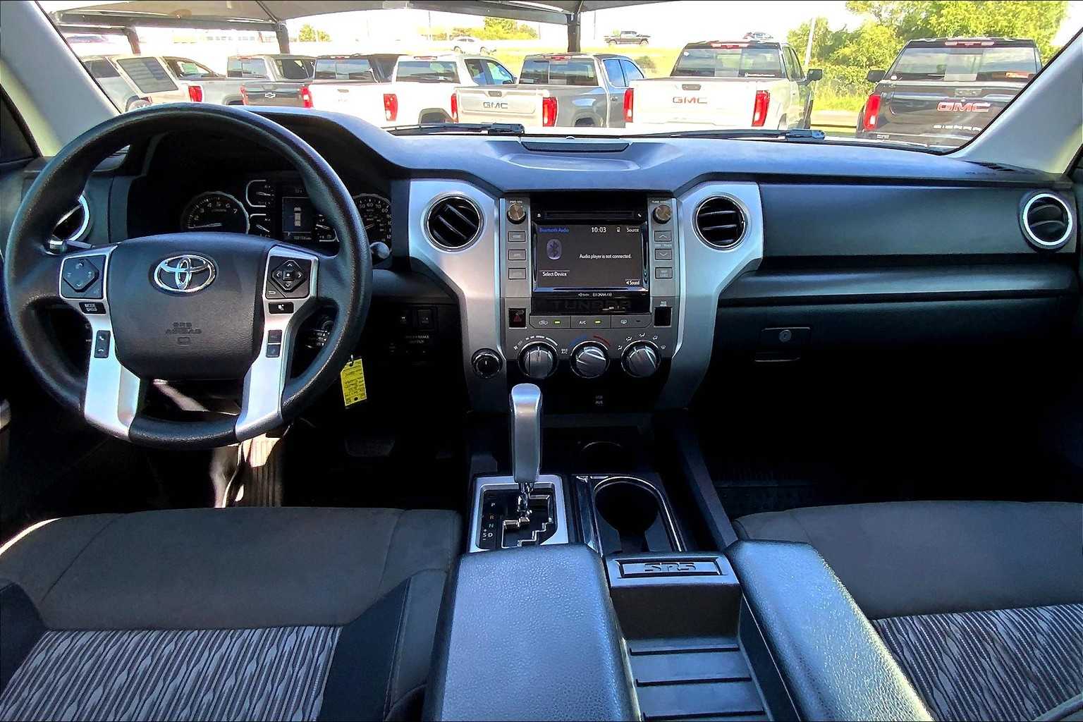 2018 Toyota Tundra SR5 photo 13