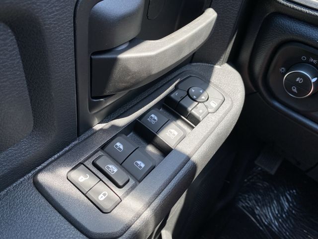 2025 Ram 2500 Tradesman photo 29