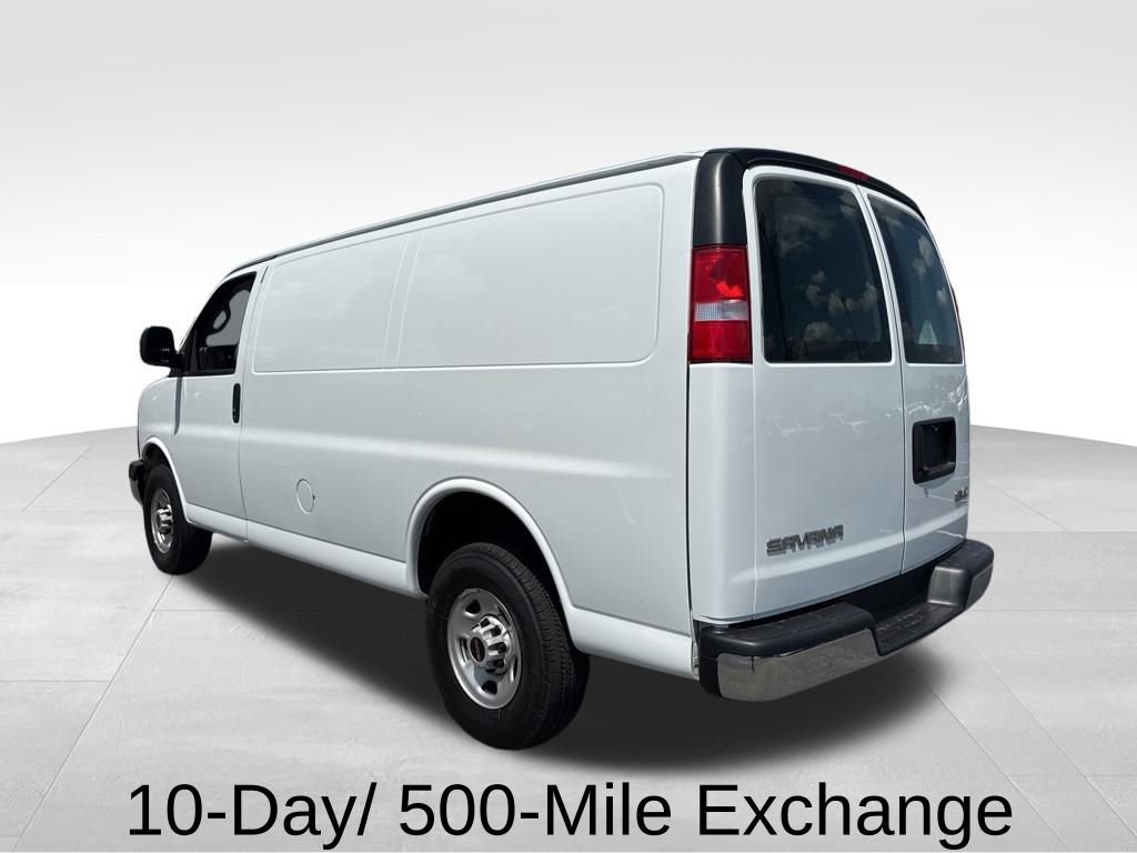 2023 Gmc Savana Cargo 2500 photo 3