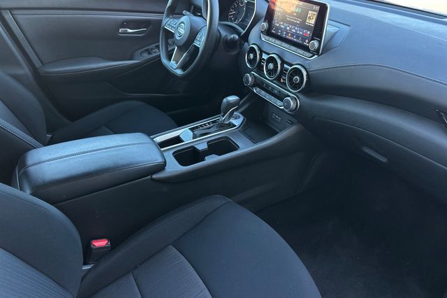 2023 Nissan Sentra SV photo 16