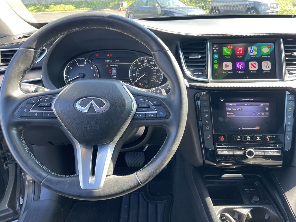 2022 Infiniti QX50 Luxe photo 9