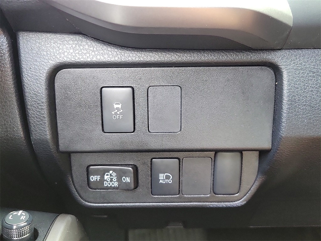 2023 Toyota Tacoma SR5 photo 14
