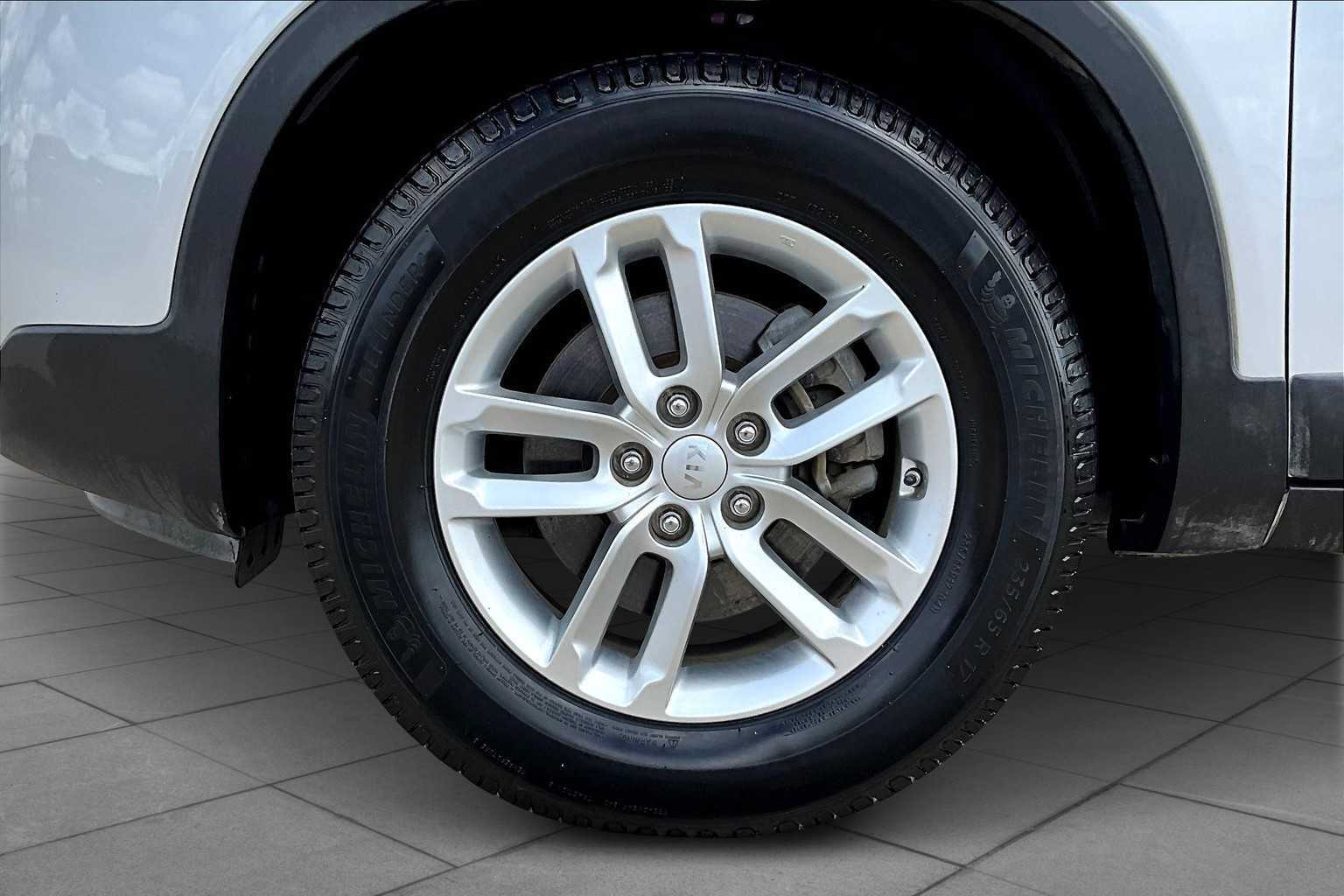 2015 Kia Sorento LX photo 9
