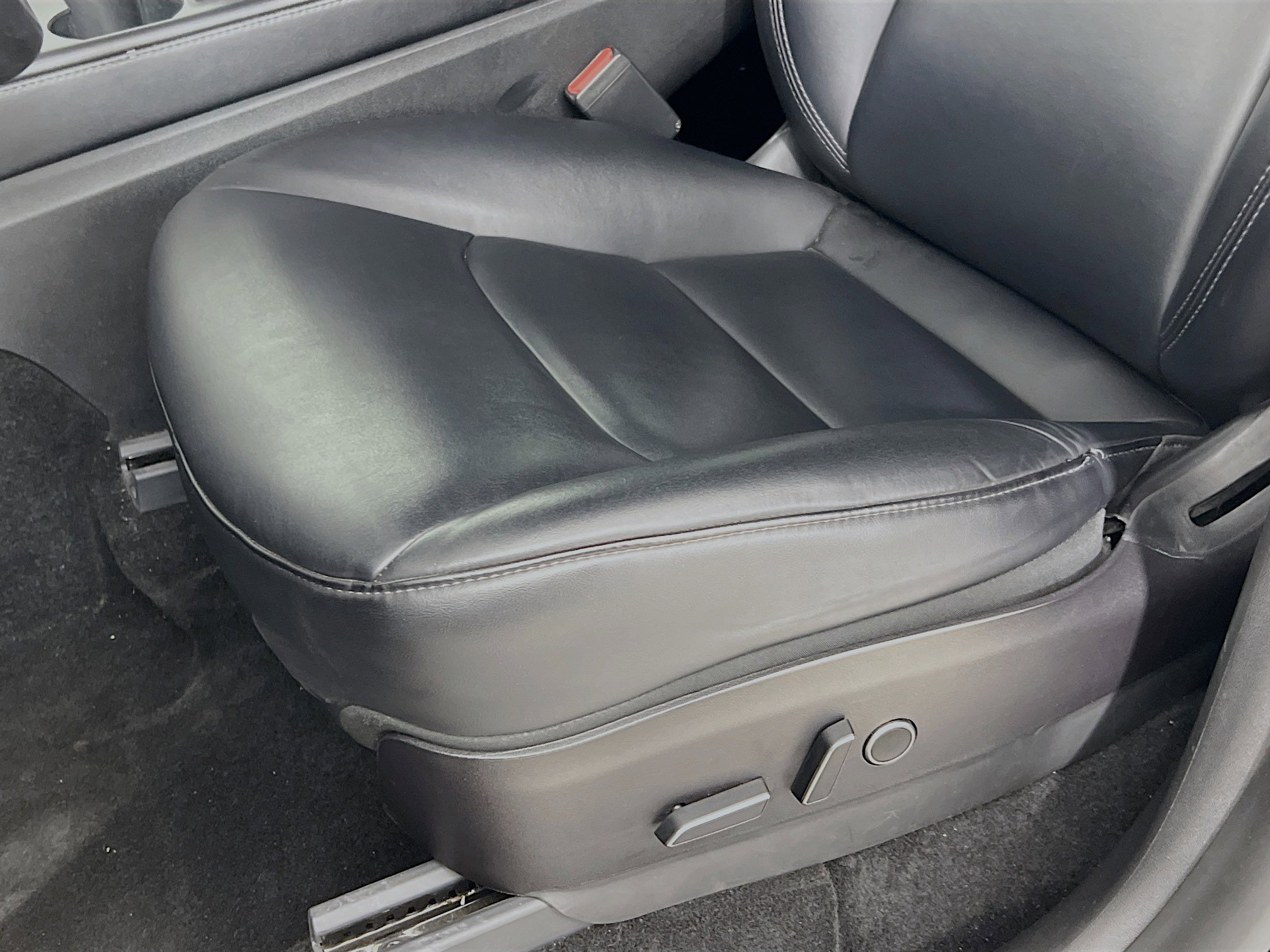 2021 Tesla Model Y Long Range photo 17