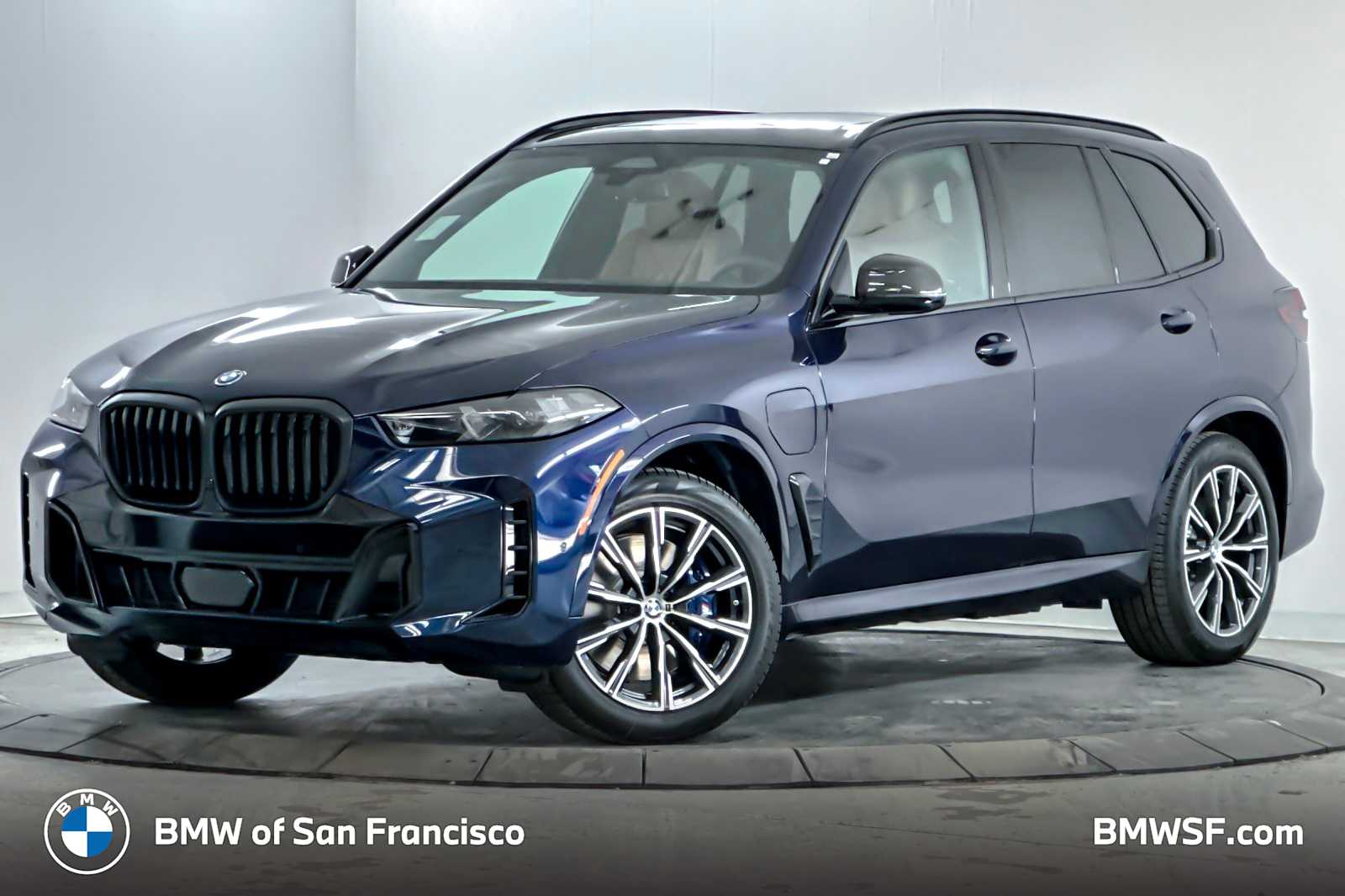 2026 BMW X5 50e's photo