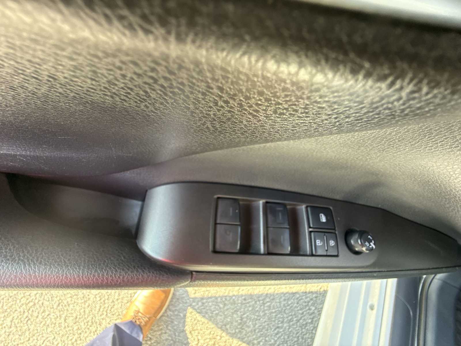 2021 Toyota Camry SE photo 12