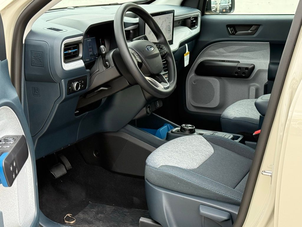 2025 Ford Maverick XLT photo 5