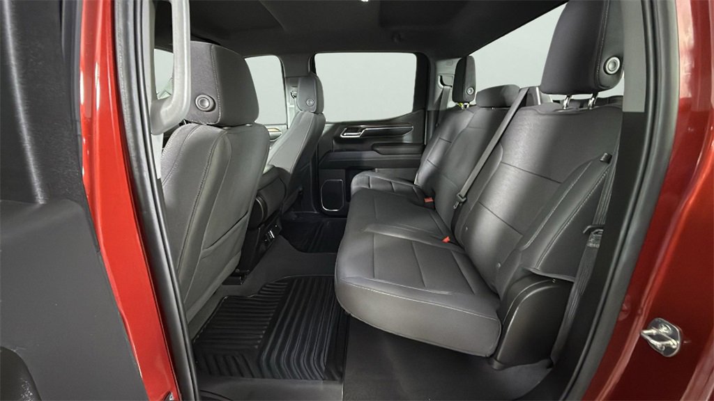 2024 Chevrolet Silverado 1500 LT photo 23