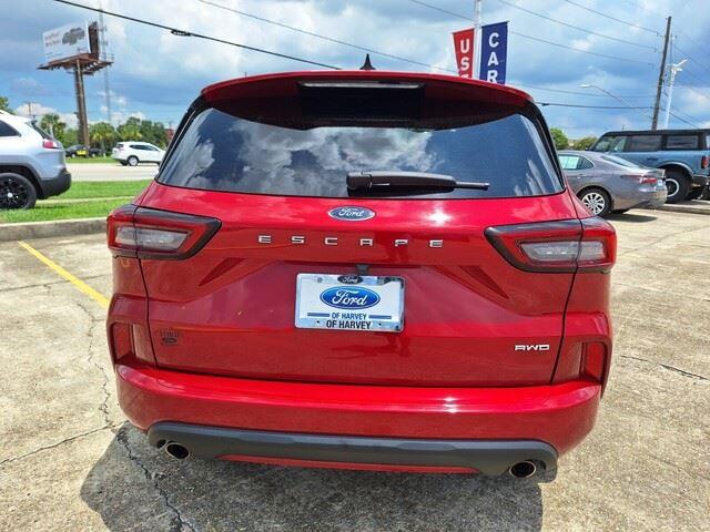 2024 Ford Escape ST-Line photo 4