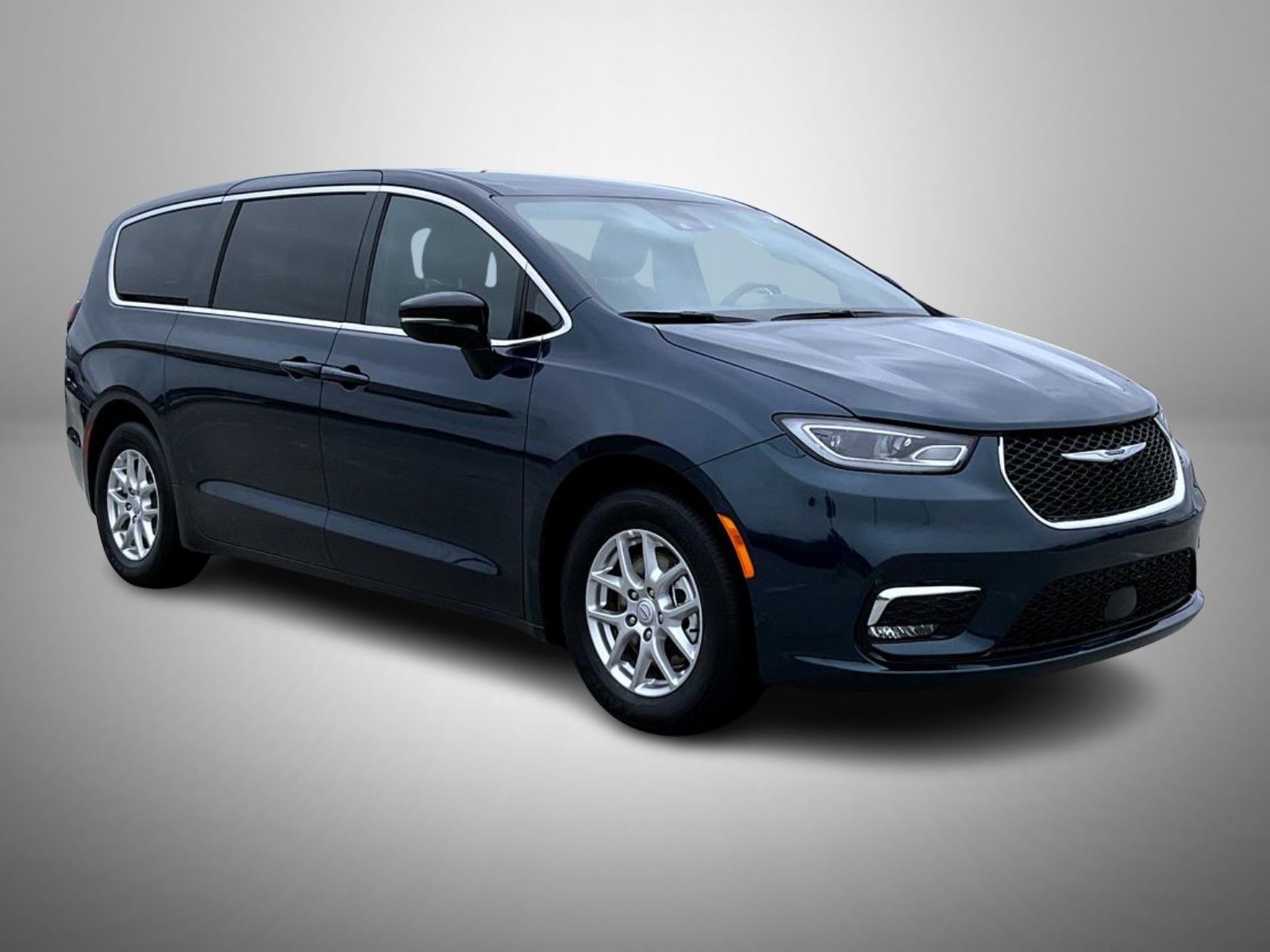 2025 Chrysler Pacifica photo 3