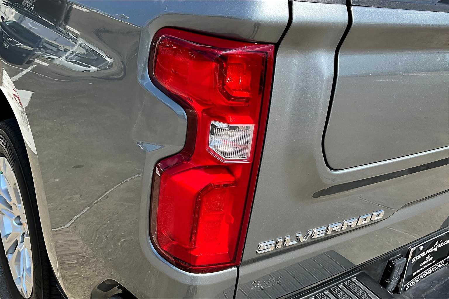 2024 Chevrolet Silverado 1500 LTZ photo 26