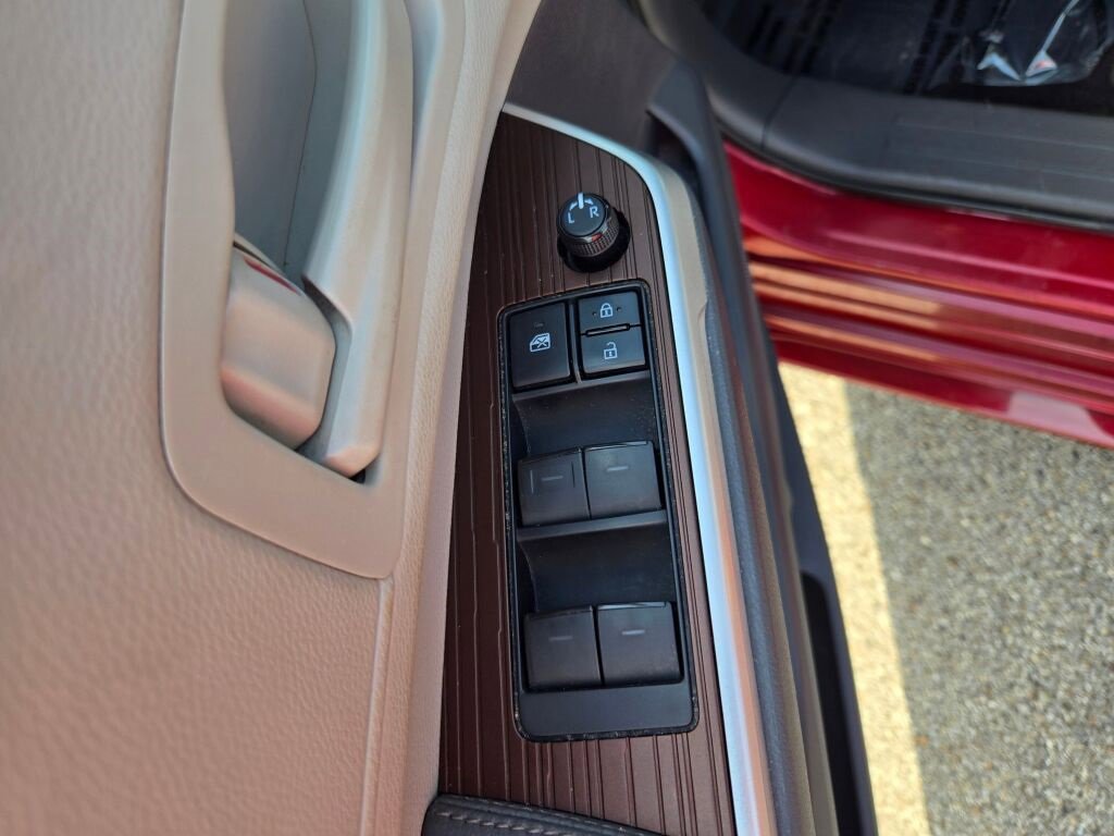 2021 Toyota Sienna LE photo 15